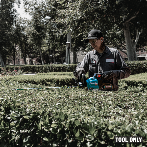 Makita GHU02Z 40V max XGT® Brushless Cordless 24" Hedge Trimmer, Tool Only