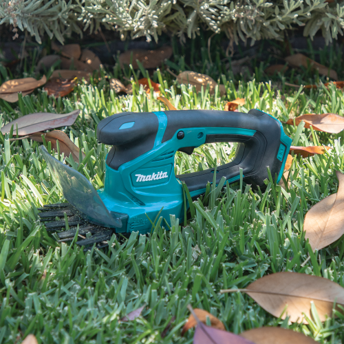 Makita XMU05Z 18V LXT® Lithium‑Ion Cordless 4‑5/16" Grass Shear, Tool Only
