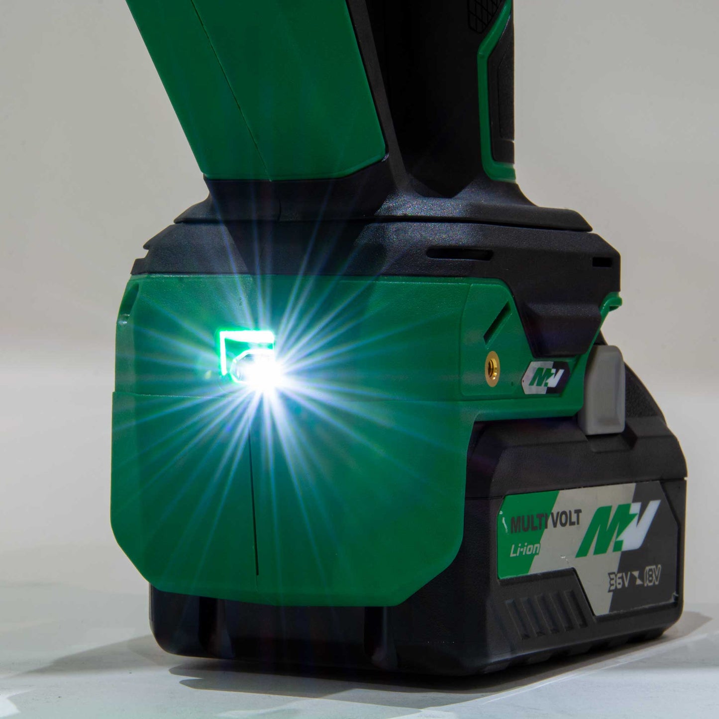 Martillo perforador Metabo HPT DH3628DDM de 36 V MultiVolt sin escobillas SDS Plus de 1-1/8" con mango en D