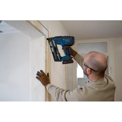 BOSCH GNH18V-16MAN 16-gauge Angled Finish Nail (Bare Tool)