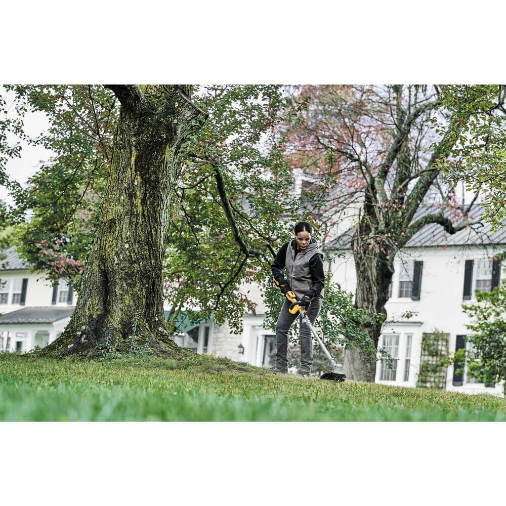 Recortadora de hilo plegable inalámbrica DEWALT DCST922B 20 V MÁX.* de 14 pulgadas (solo herramienta)