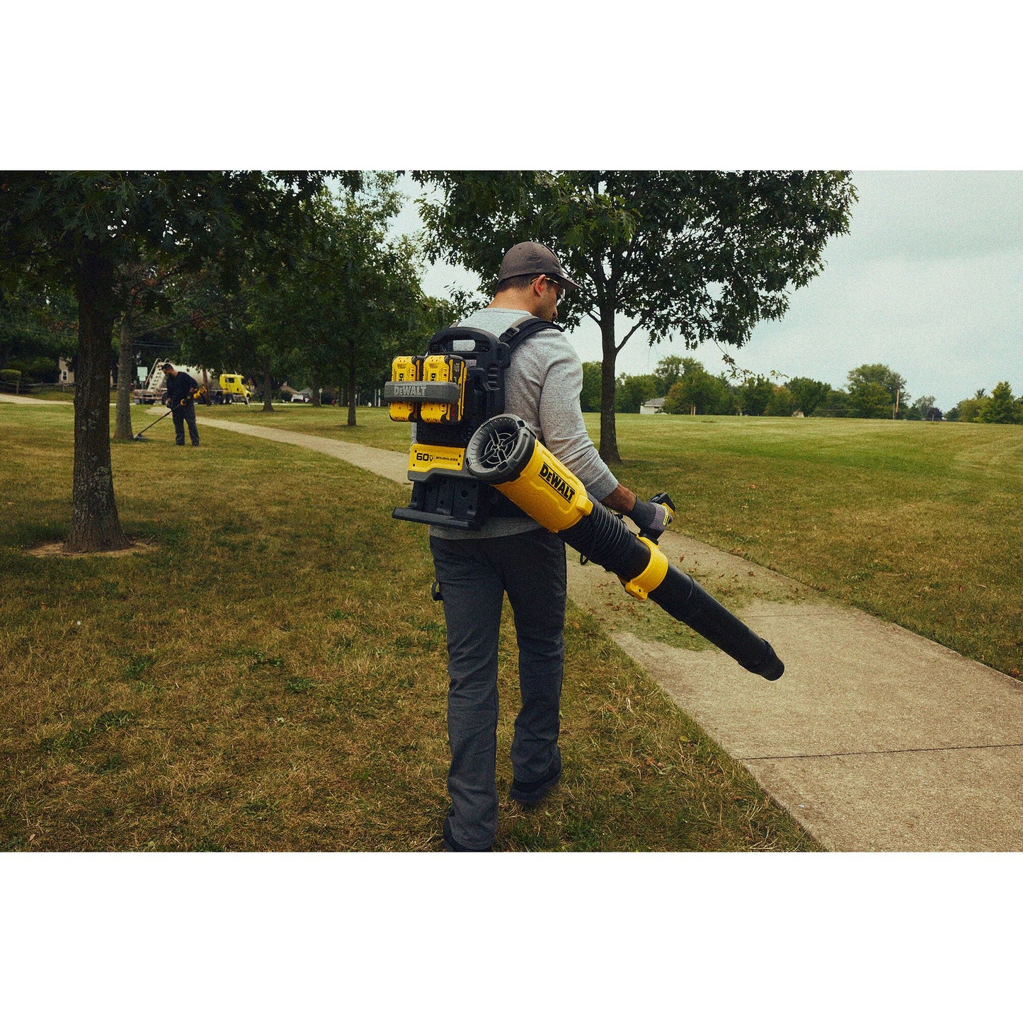DeWalt DCBL570Z2 60V MAX Brushless Cordless Backpack Blower Kit