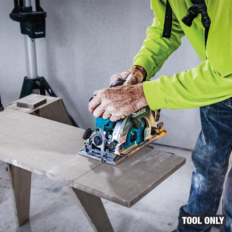 Makita GSH05Z 40V max XGT® Brushless Cordless 6-1/2" Circular Saw, AWS® Capable (Tool Only)
