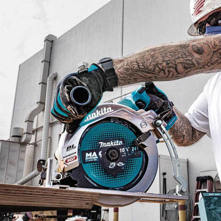 Makita GSR02M1 40V max XGT® Brushless Rear Handle 10-1/4" Circular Saw Kit, AWS® Capable (4.0Ah)