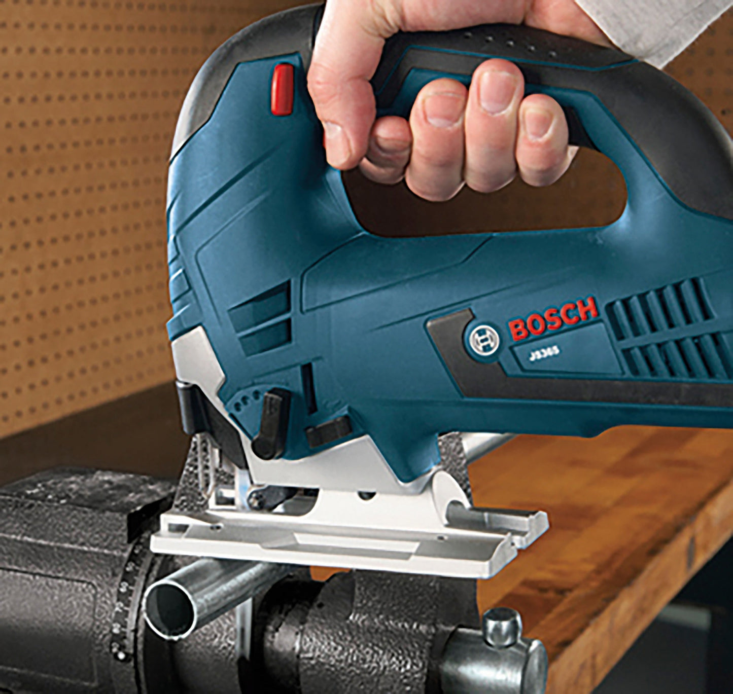 Sierra caladora de mango superior BOSCH JS365 de 6,5 amperios