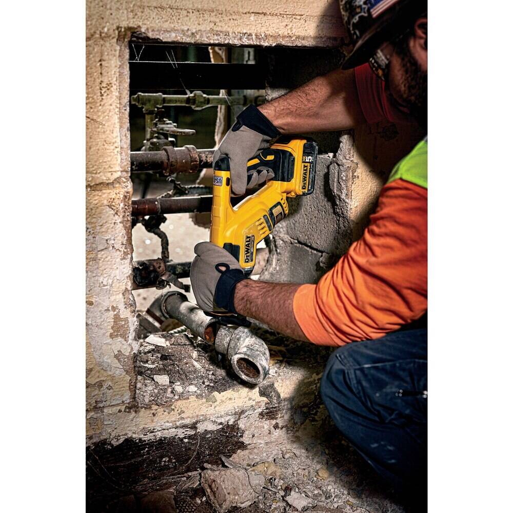DEWALT 20V MAX XR Reciprocating Saw Compact Tool Only (DCS367B)