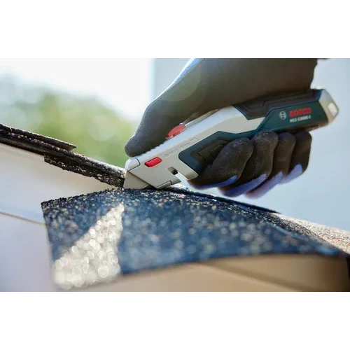 BOSCH H11-13000-1 Retractable Utility Knife, Cushioned Slide Button, Integrated Blade Storage, Includes 3 Blades