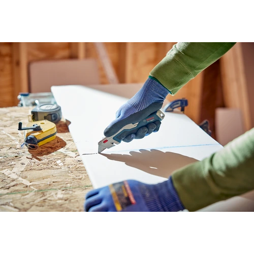 BOSCH H11-13000-1 Retractable Utility Knife, Cushioned Slide Button, Integrated Blade Storage, Includes 3 Blades