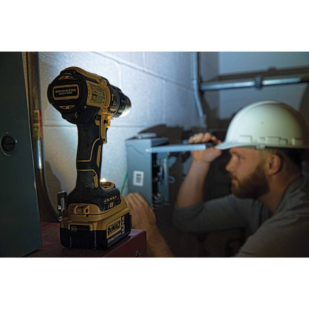 DEWALT DCD996P2 20V MAX* XR Brushless Cordless 3-Speed 1/2 in Hammer Drill/Driver Kit (5.0 Ah)