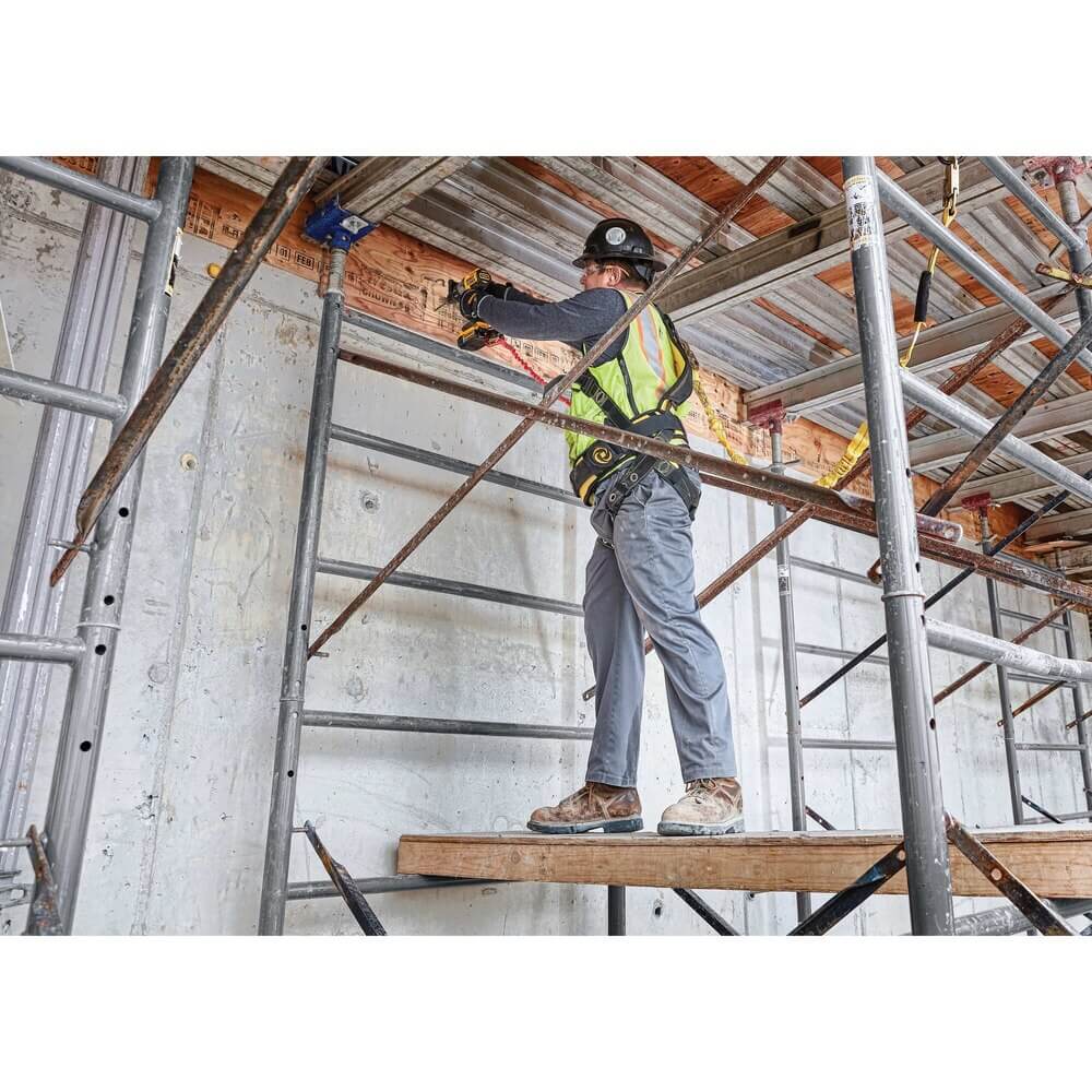 DEWALT DCD996P2 20V MAX* XR Brushless Cordless 3-Speed 1/2 in Hammer Drill/Driver Kit (5.0 Ah)
