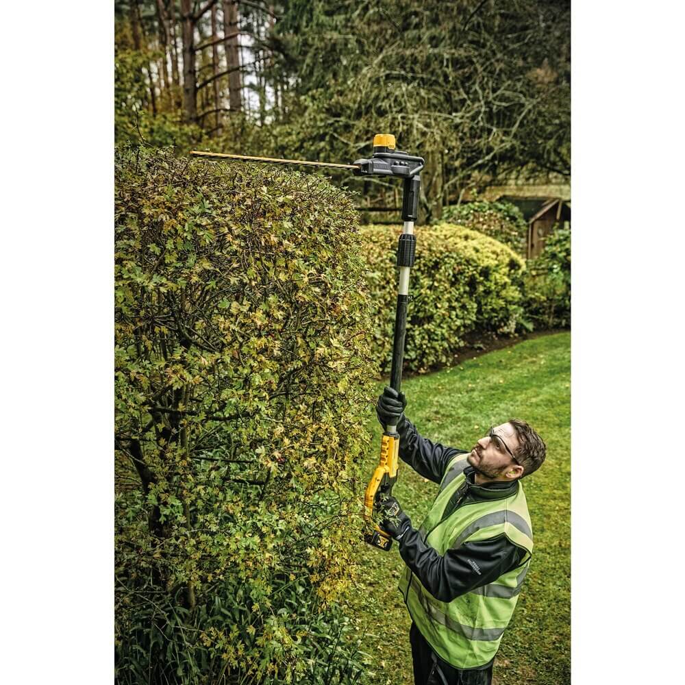 Recortadora de setos de pértiga DEWALT DCPH820B 20V MAX*