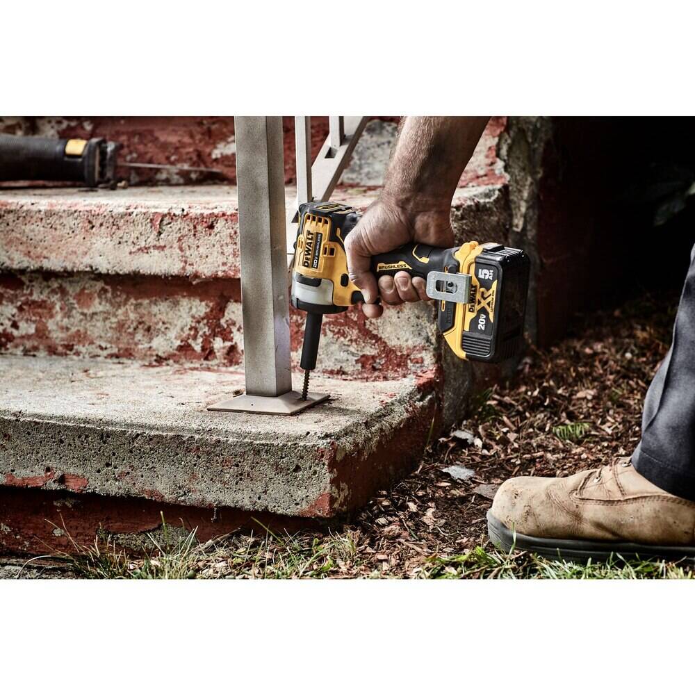 DEWALT DCF911B 20V MAX* 1/2" Impact Wrench with Hog Ring Anvil (Tool Only)